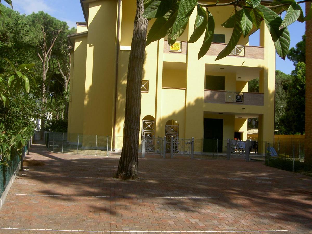 Le Terrazze Apartments Lido di Spina Exterior foto