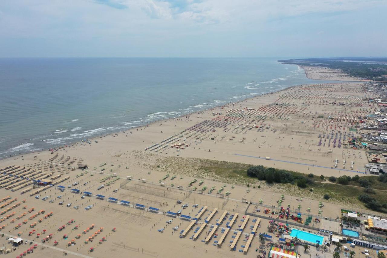Le Terrazze Apartments Lido di Spina Exterior foto